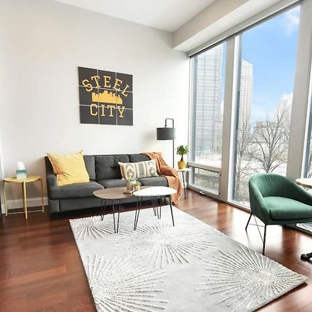 Hostwise Stays - The Washington At Chatham - Free Parking, Private Gym, Skyline Views! Pittsburgh Kültér fotó