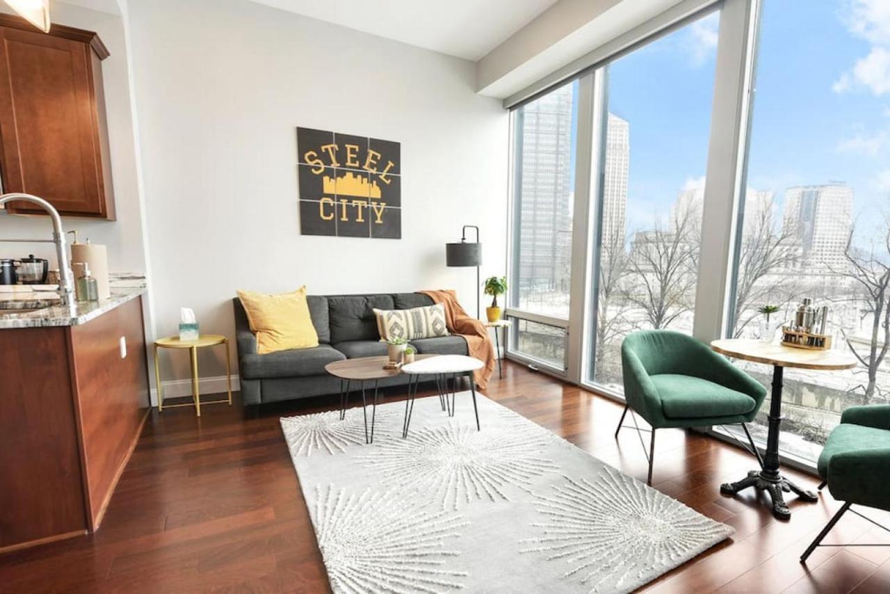 Hostwise Stays - The Washington At Chatham - Free Parking, Private Gym, Skyline Views! Pittsburgh Kültér fotó
