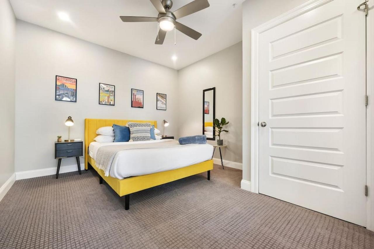 Hostwise Stays - The Washington At Chatham - Free Parking, Private Gym, Skyline Views! Pittsburgh Kültér fotó